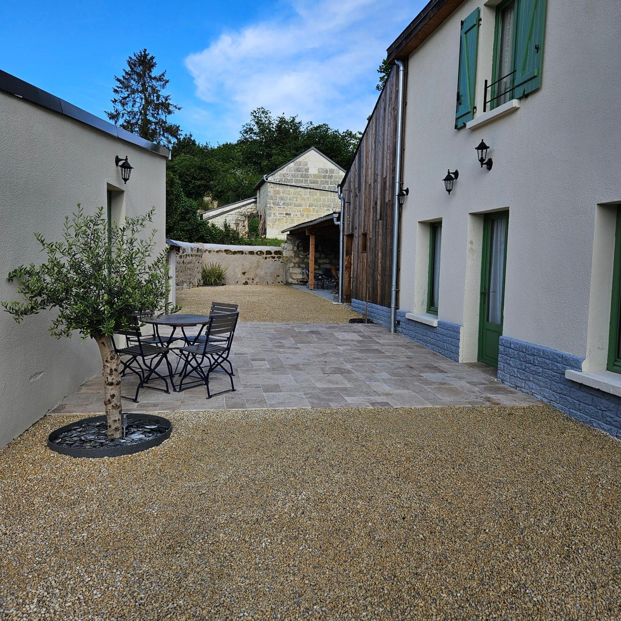 Gite Le Montinho Fontevraud-l'Abbaye Esterno foto
